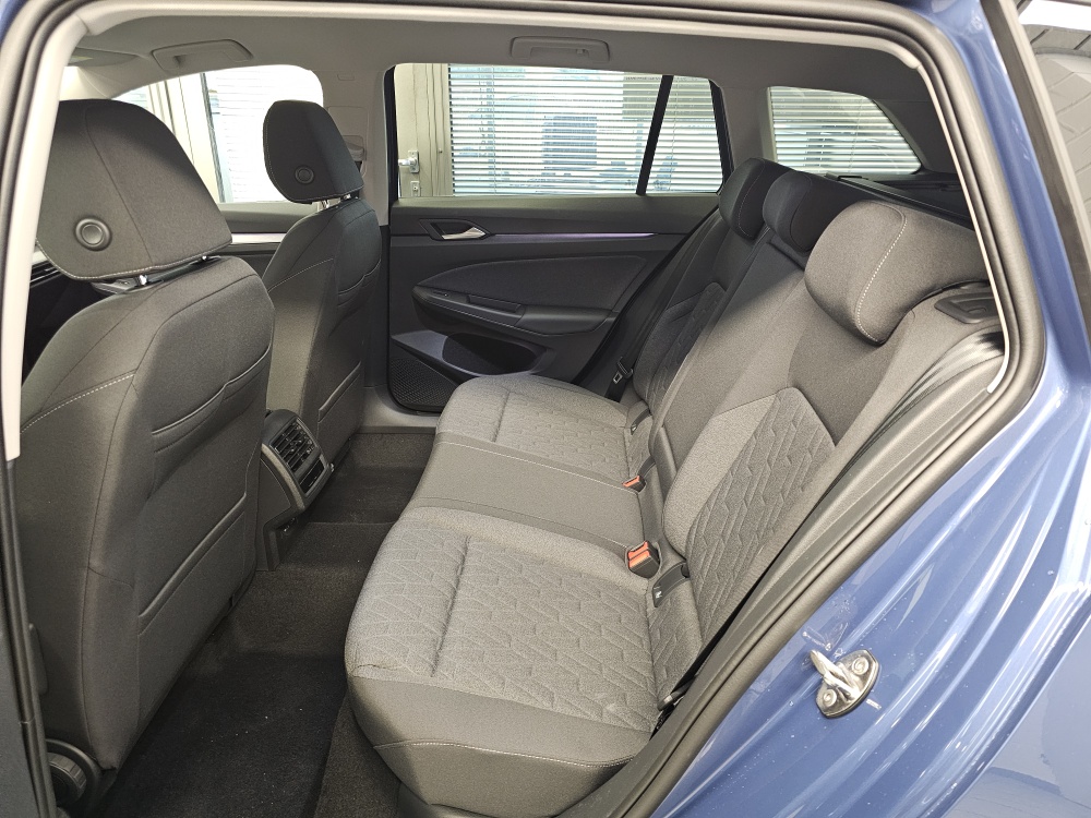 VW Golf Variant  bei Hoffmann Automobile in Wolfsburg kaufen und sofort mitnehmen - Bild 7