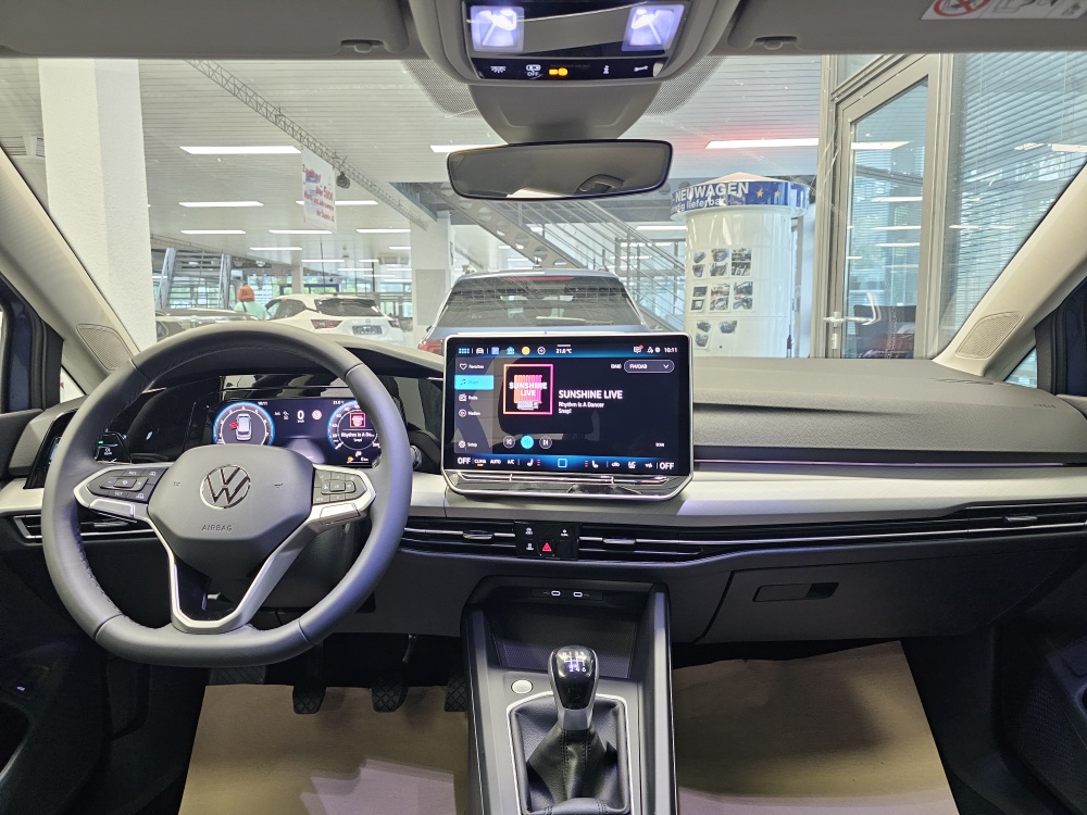 VW Golf Variant  bei Hoffmann Automobile in Wolfsburg kaufen und sofort mitnehmen - Bild 8
