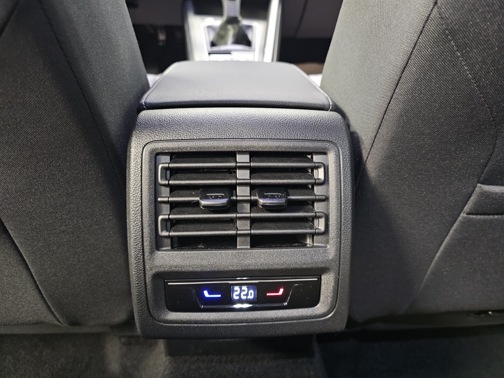 VW Golf Variant  bei Hoffmann Automobile in Wolfsburg kaufen und sofort mitnehmen - Bild 9