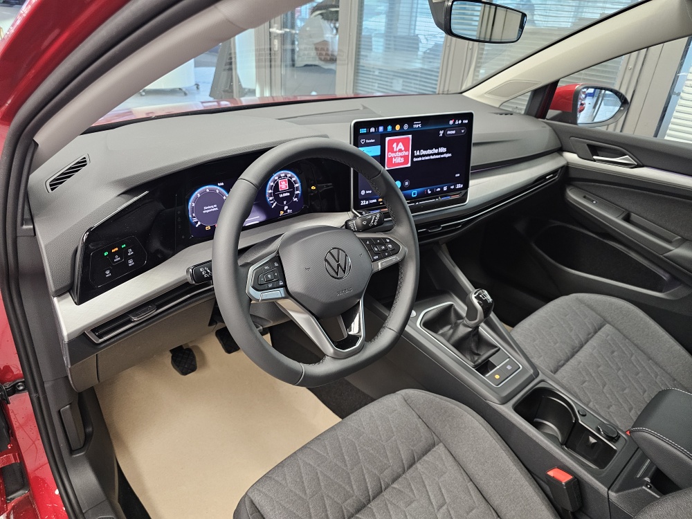 VW Golf Variant  bei Hoffmann Automobile in Wolfsburg kaufen und sofort mitnehmen - Bild 20