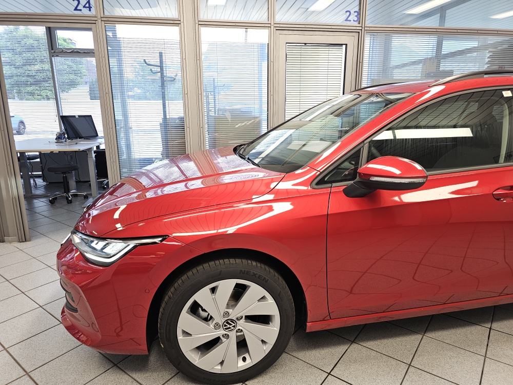 VW Golf Variant  bei Hoffmann Automobile in Wolfsburg kaufen und sofort mitnehmen - Bild 24