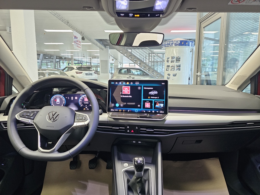VW Golf Variant  bei Hoffmann Automobile in Wolfsburg kaufen und sofort mitnehmen - Bild 8
