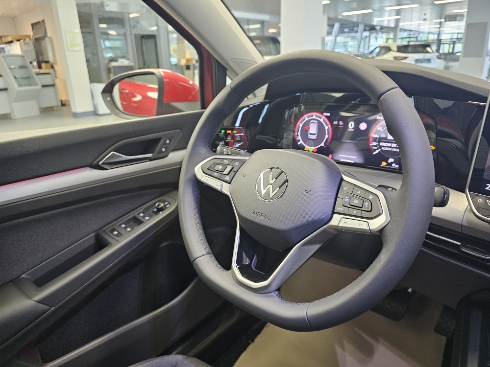 VW Golf Variant  bei Hoffmann Automobile in Wolfsburg kaufen und sofort mitnehmen - Bild 16