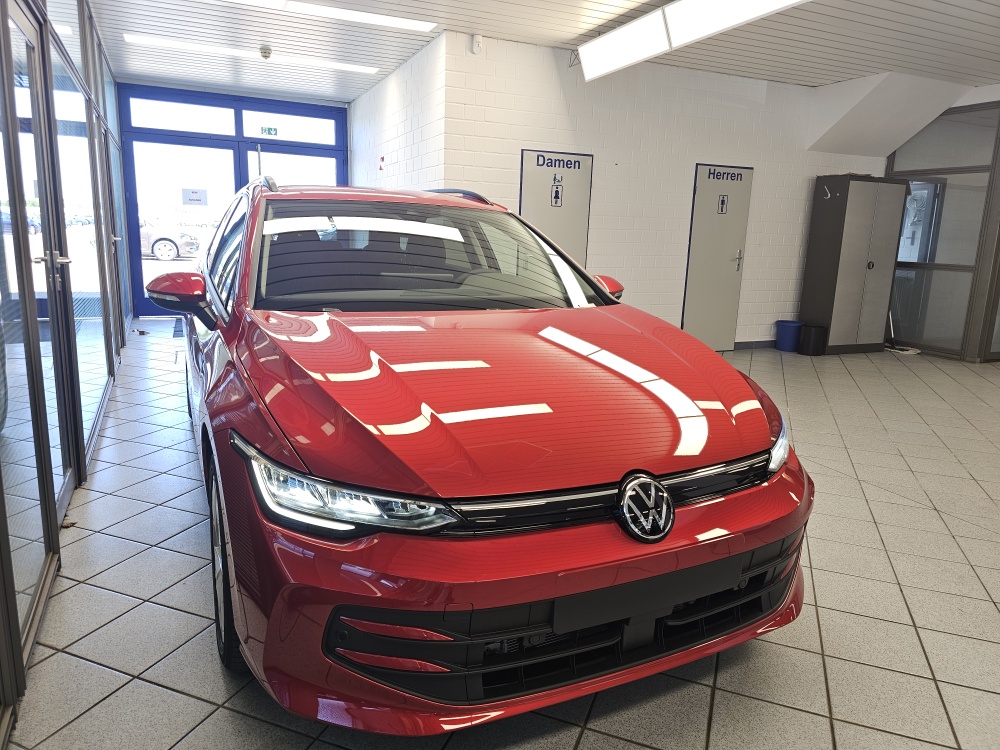 VW Golf Variant  bei Hoffmann Automobile in Wolfsburg kaufen und sofort mitnehmen - Bild 26