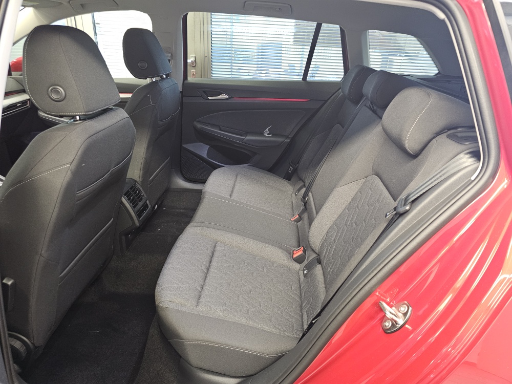 VW Golf Variant  bei Hoffmann Automobile in Wolfsburg kaufen und sofort mitnehmen - Bild 7