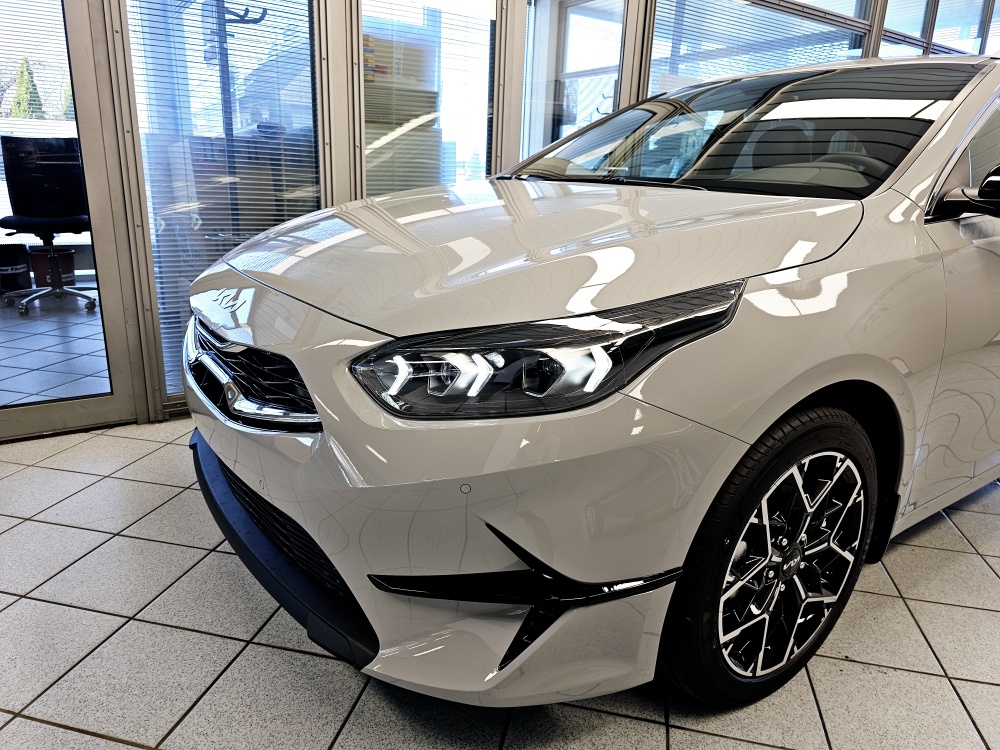 Kia Ceed  bei Hoffmann Automobile in Wolfsburg kaufen und sofort mitnehmen - Bild 20
