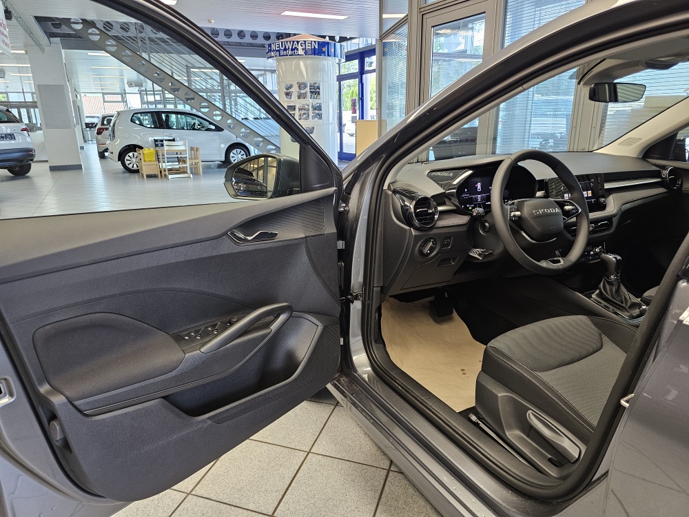 Skoda Fabia  bei Hoffmann Automobile in Wolfsburg kaufen und sofort mitnehmen - Bild 19