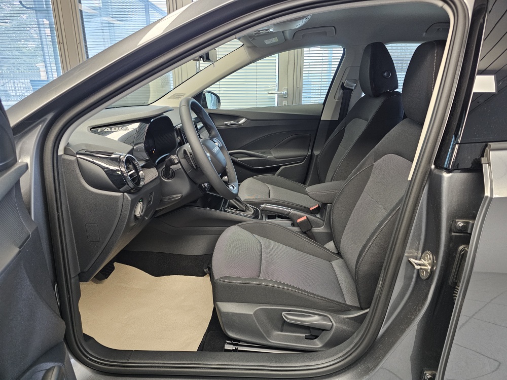 Skoda Fabia  bei Hoffmann Automobile in Wolfsburg kaufen und sofort mitnehmen - Bild 17