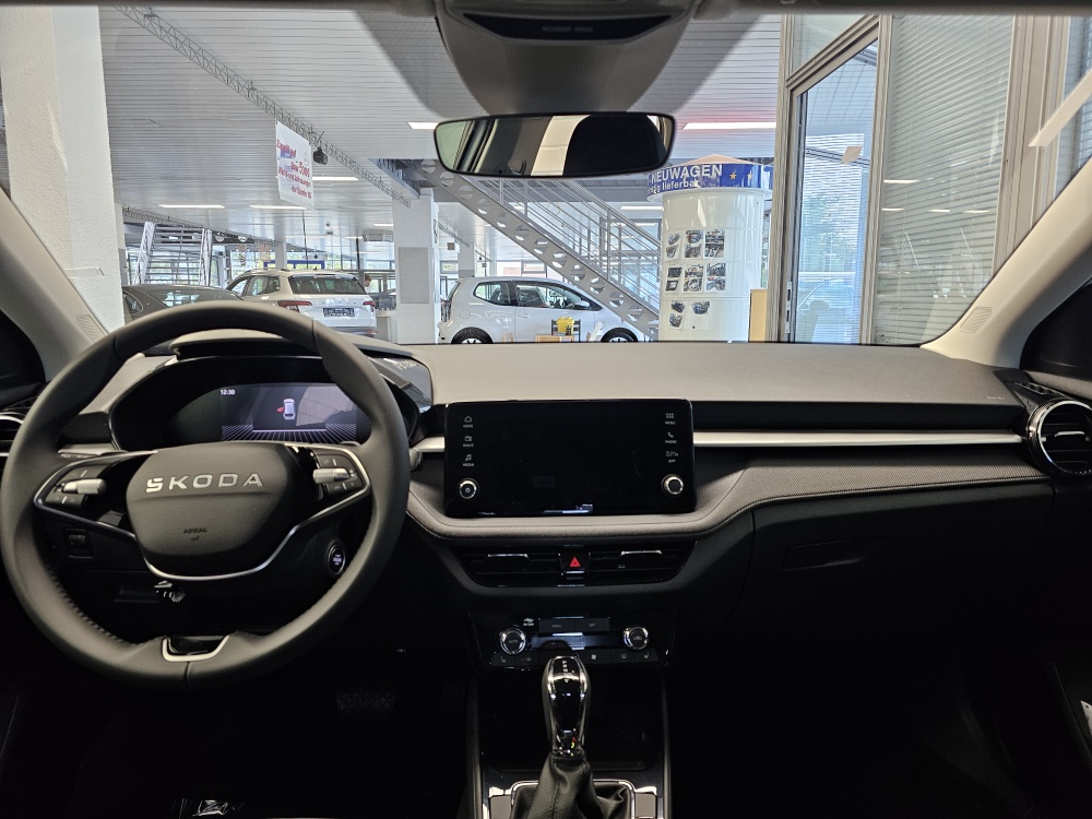 Skoda Fabia  bei Hoffmann Automobile in Wolfsburg kaufen und sofort mitnehmen - Bild 3