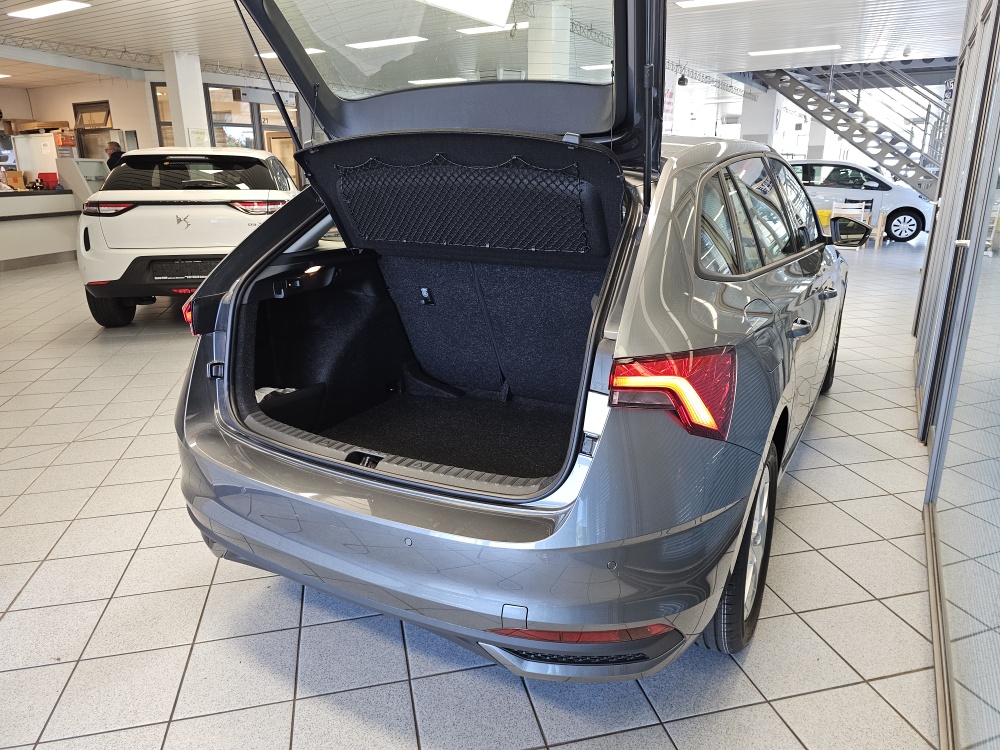 Skoda Scala  bei Hoffmann Automobile in Wolfsburg kaufen und sofort mitnehmen - Bild 2
