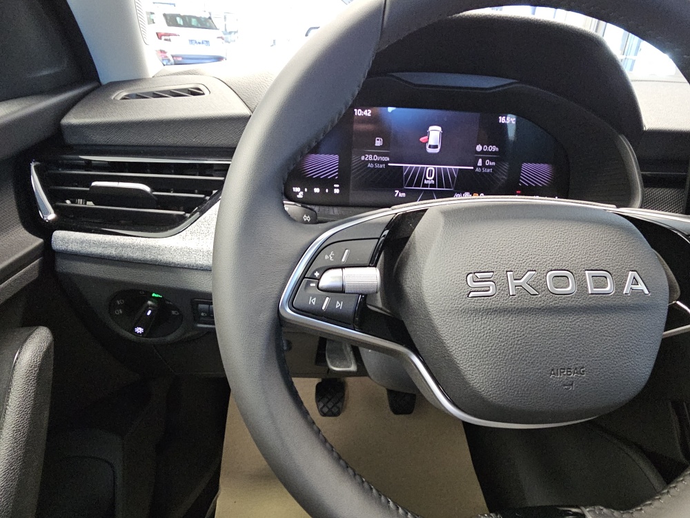 Skoda Scala  bei Hoffmann Automobile in Wolfsburg kaufen und sofort mitnehmen - Bild 15