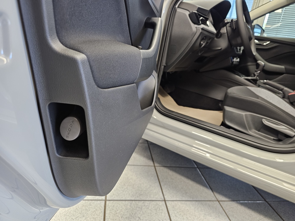 Skoda Scala  bei Hoffmann Automobile in Wolfsburg kaufen und sofort mitnehmen - Bild 22