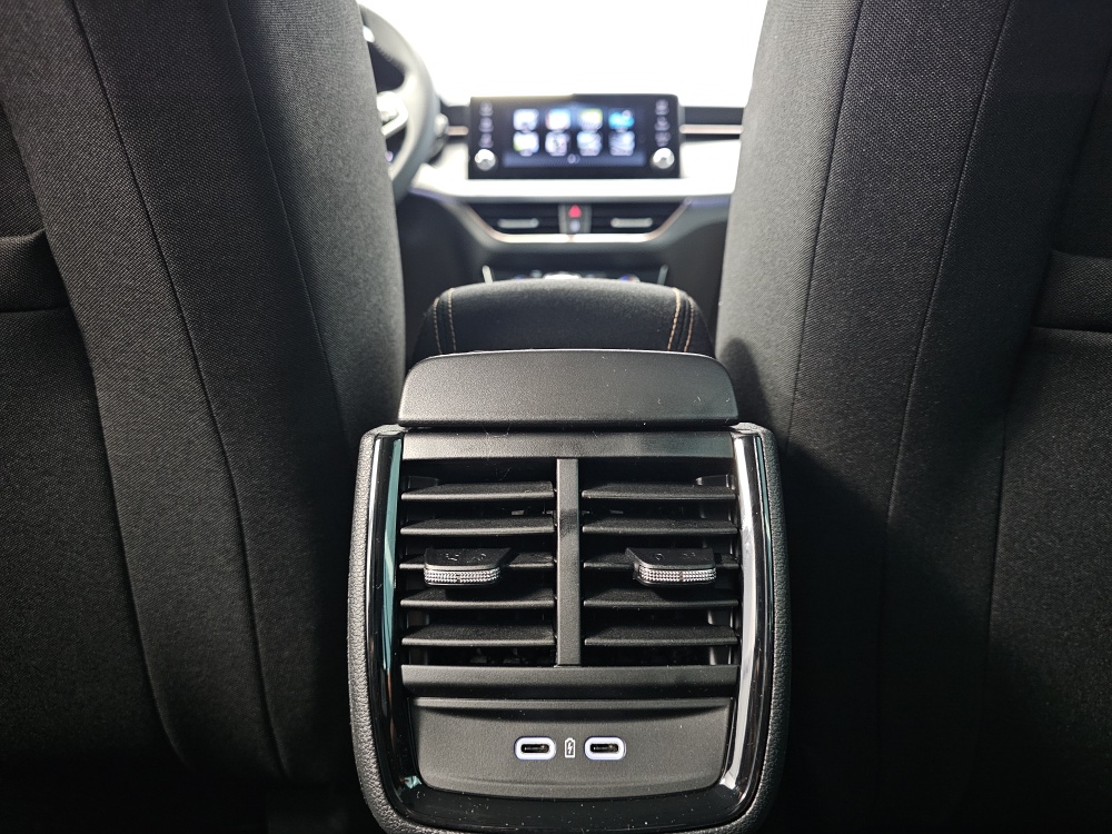 Skoda Scala  bei Hoffmann Automobile in Wolfsburg kaufen und sofort mitnehmen - Bild 8