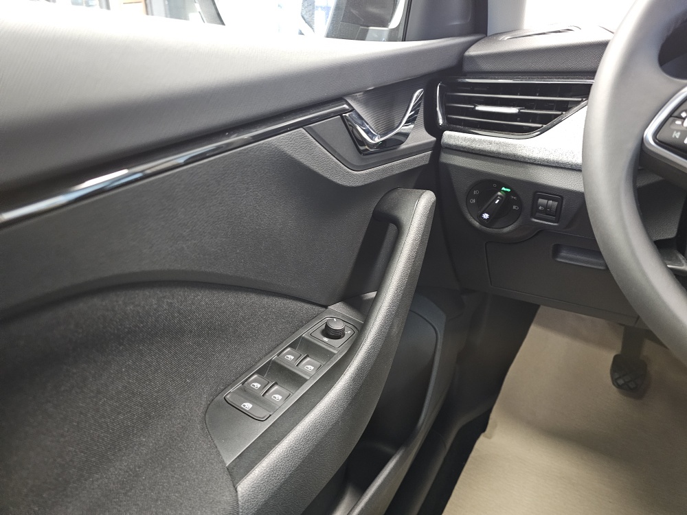 Skoda Kamiq  bei Hoffmann Automobile in Wolfsburg kaufen und sofort mitnehmen - Bild 18