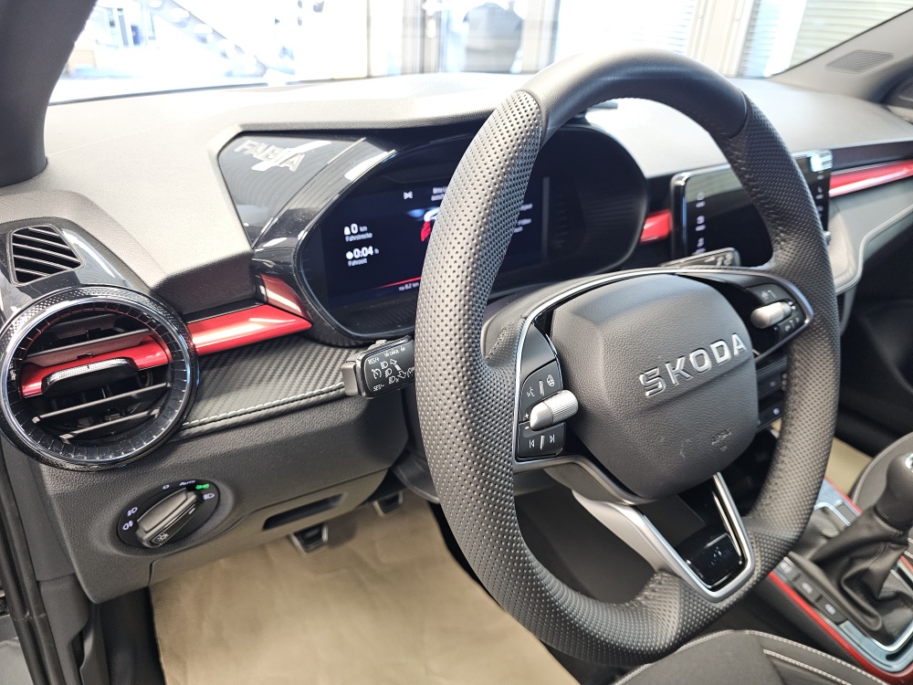 Skoda Fabia bei Hoffmann Automobile in Wolfsburg kaufen und sofort mitnehmen - Bild 22