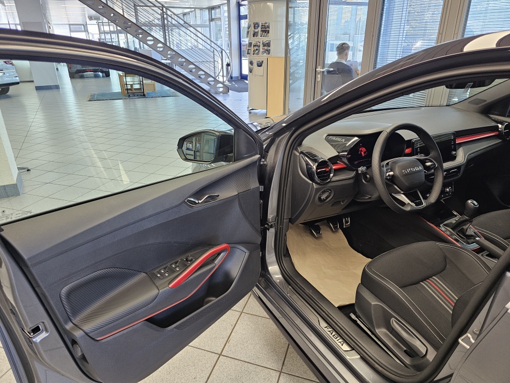 Skoda Fabia bei Hoffmann Automobile in Wolfsburg kaufen und sofort mitnehmen - Bild 25