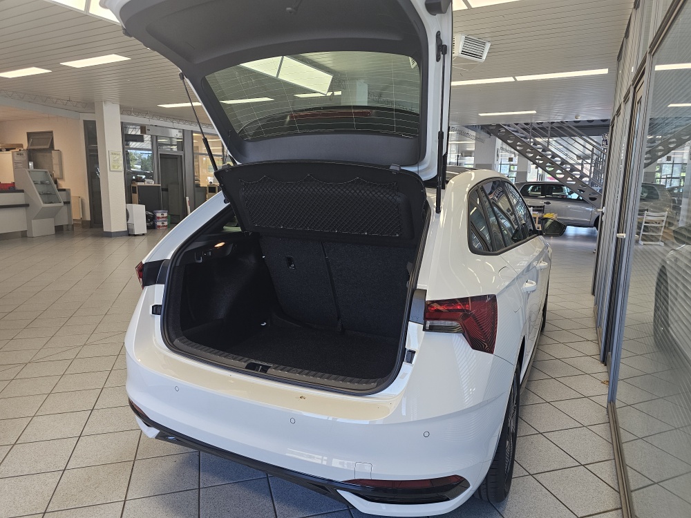 Skoda Scala  bei Hoffmann Automobile in Wolfsburg kaufen und sofort mitnehmen - Bild 2