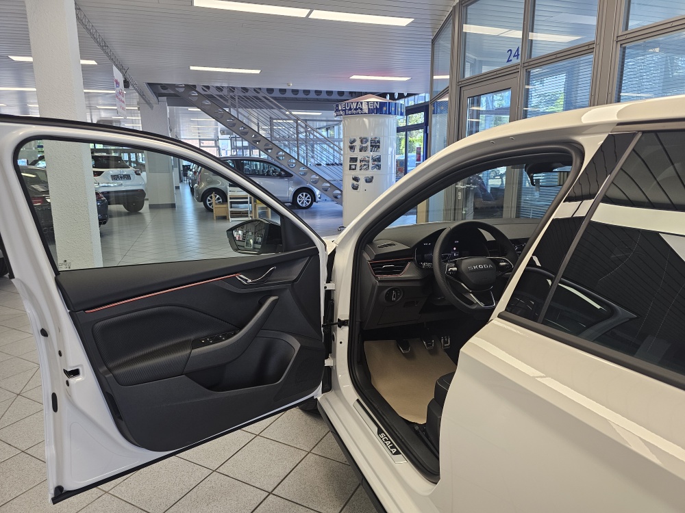 Skoda Scala  bei Hoffmann Automobile in Wolfsburg kaufen und sofort mitnehmen - Bild 20