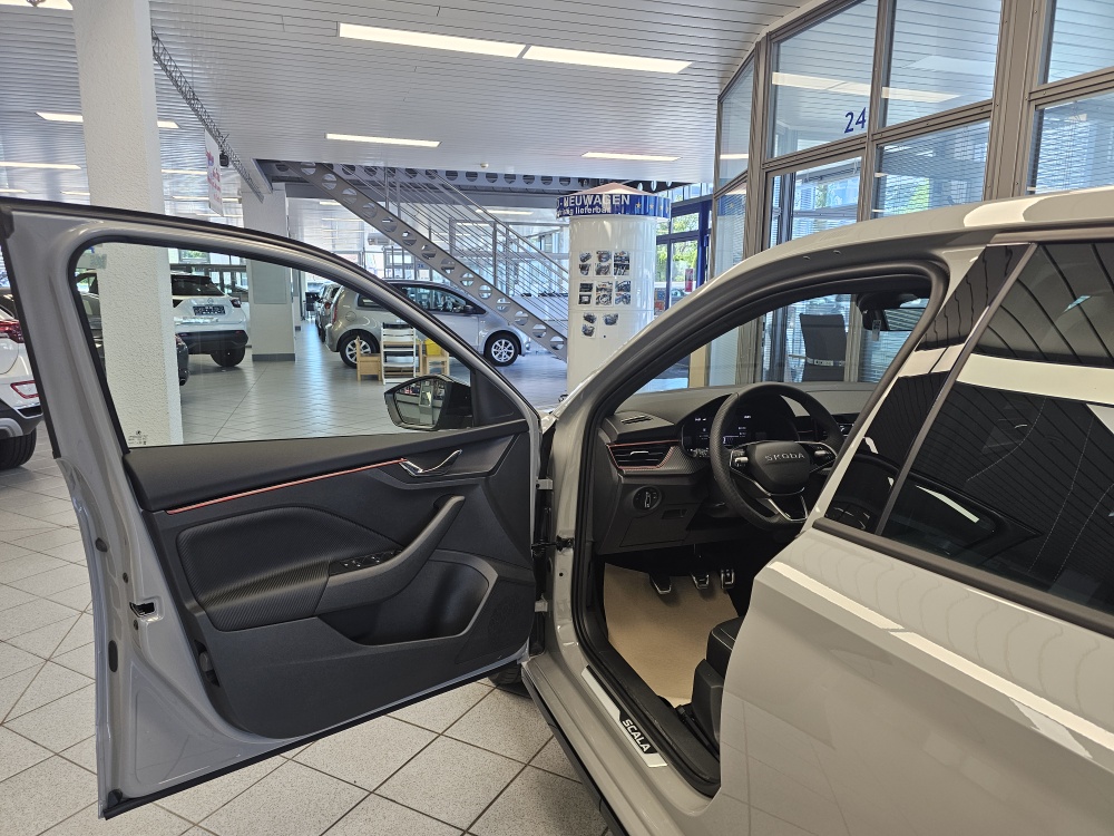 Skoda Scala  bei Hoffmann Automobile in Wolfsburg kaufen und sofort mitnehmen - Bild 19