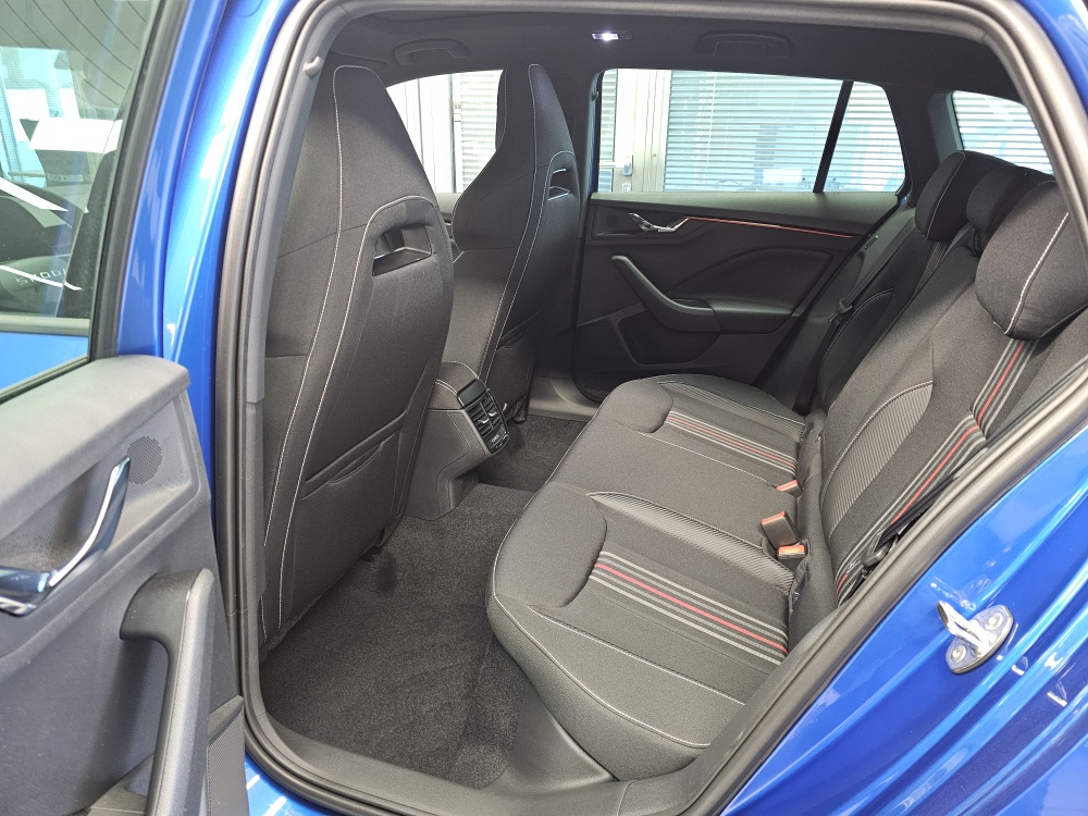 Skoda Scala  bei Hoffmann Automobile in Wolfsburg kaufen und sofort mitnehmen - Bild 4
