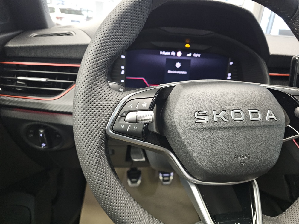 Skoda Scala  bei Hoffmann Automobile in Wolfsburg kaufen und sofort mitnehmen - Bild 18