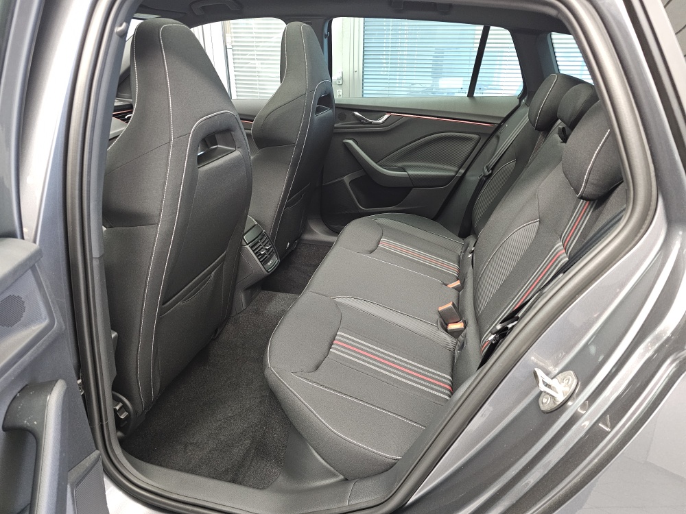 Skoda Scala  bei Hoffmann Automobile in Wolfsburg kaufen und sofort mitnehmen - Bild 4
