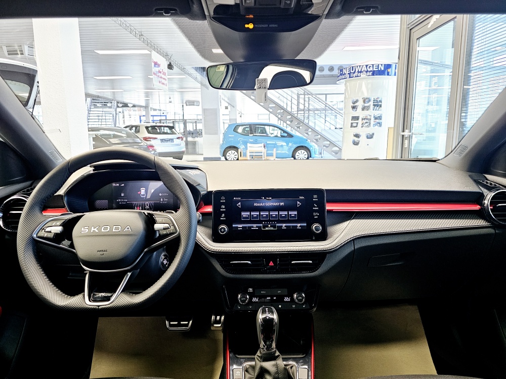 Skoda Fabia  bei Hoffmann Automobile in Wolfsburg kaufen und sofort mitnehmen - Bild 5