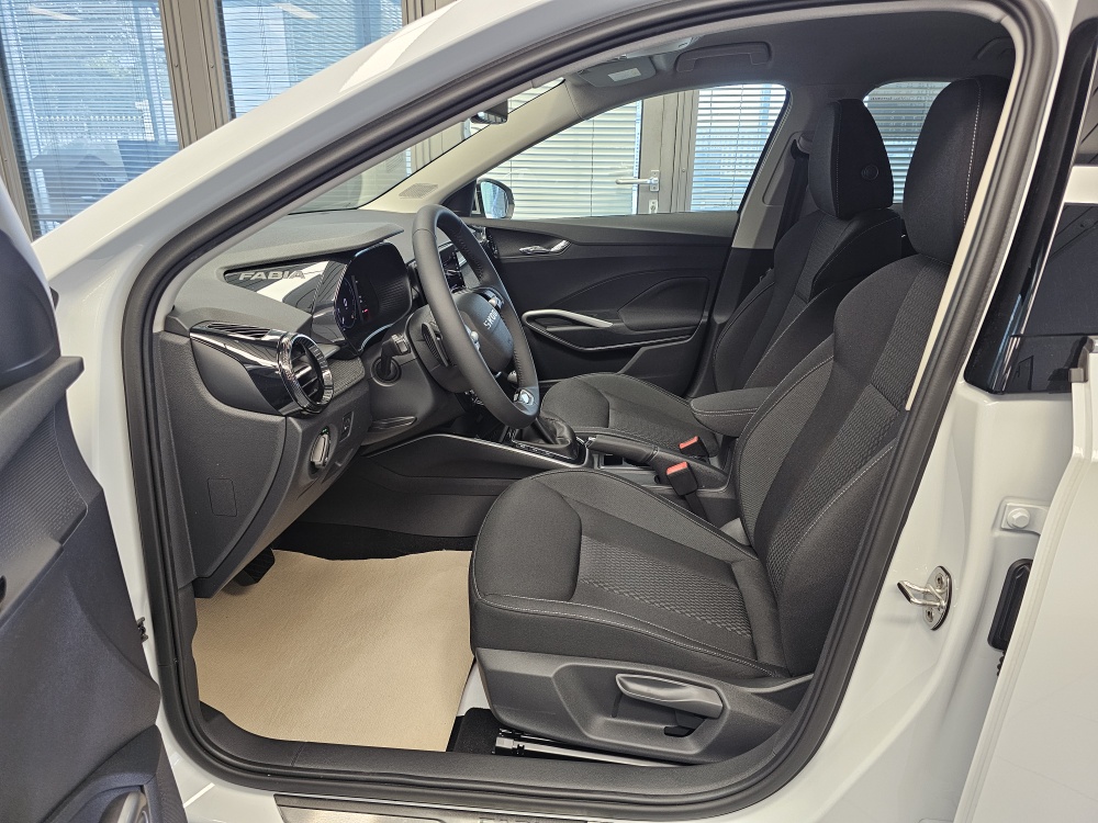 Skoda Fabia  bei Hoffmann Automobile in Wolfsburg kaufen und sofort mitnehmen - Bild 21