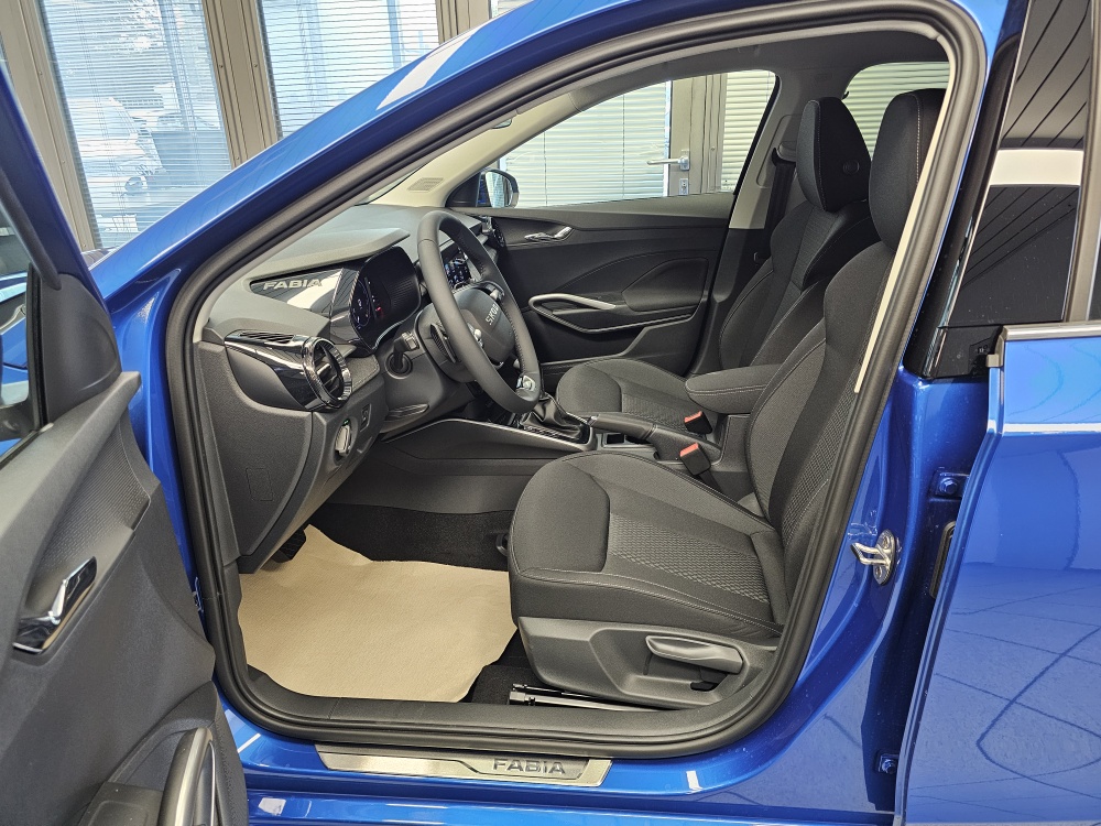 Skoda Fabia  bei Hoffmann Automobile in Wolfsburg kaufen und sofort mitnehmen - Bild 16