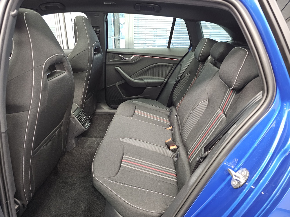 Skoda Scala  bei Hoffmann Automobile in Wolfsburg kaufen und sofort mitnehmen - Bild 5