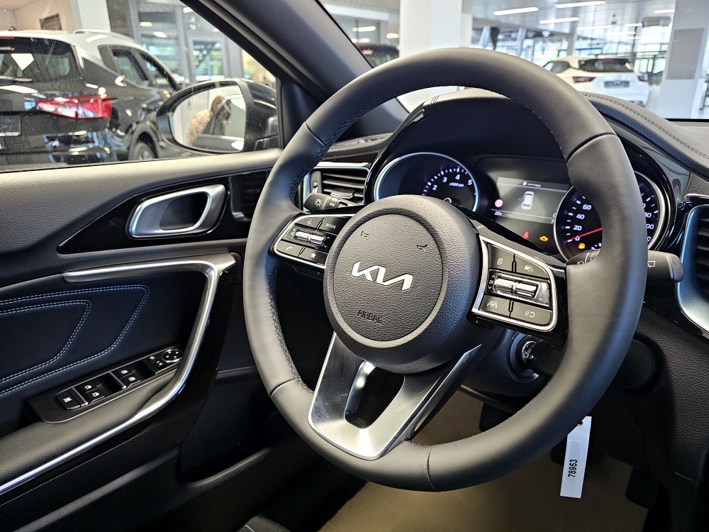 Kia Ceed  bei Hoffmann Automobile in Wolfsburg kaufen und sofort mitnehmen - Bild 11