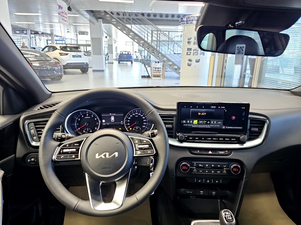 Kia Ceed  bei Hoffmann Automobile in Wolfsburg kaufen und sofort mitnehmen - Bild 12