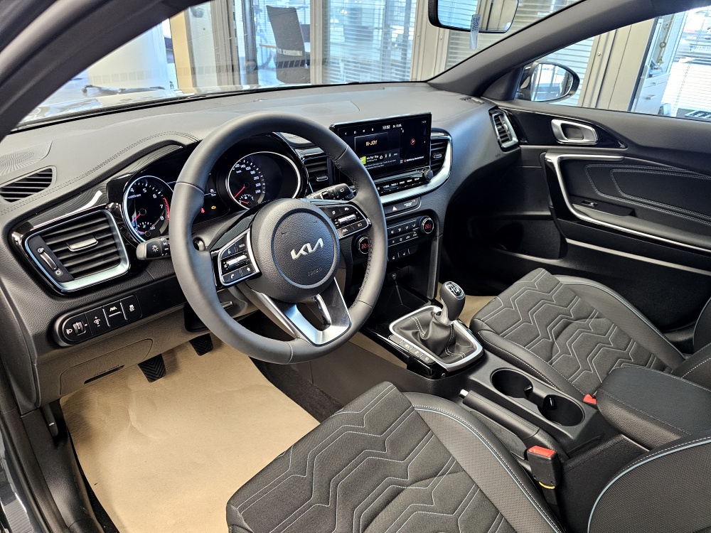 Kia Ceed  bei Hoffmann Automobile in Wolfsburg kaufen und sofort mitnehmen - Bild 13