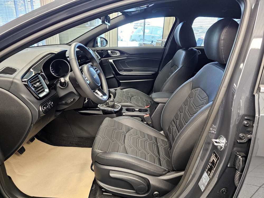 Kia Ceed  bei Hoffmann Automobile in Wolfsburg kaufen und sofort mitnehmen - Bild 14