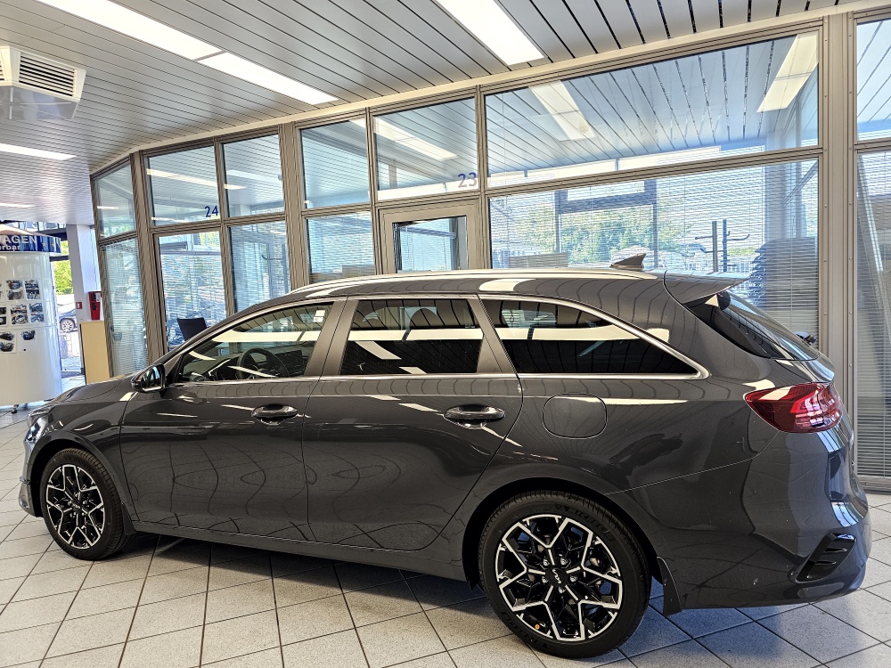 Kia Ceed  bei Hoffmann Automobile in Wolfsburg kaufen und sofort mitnehmen - Bild 16