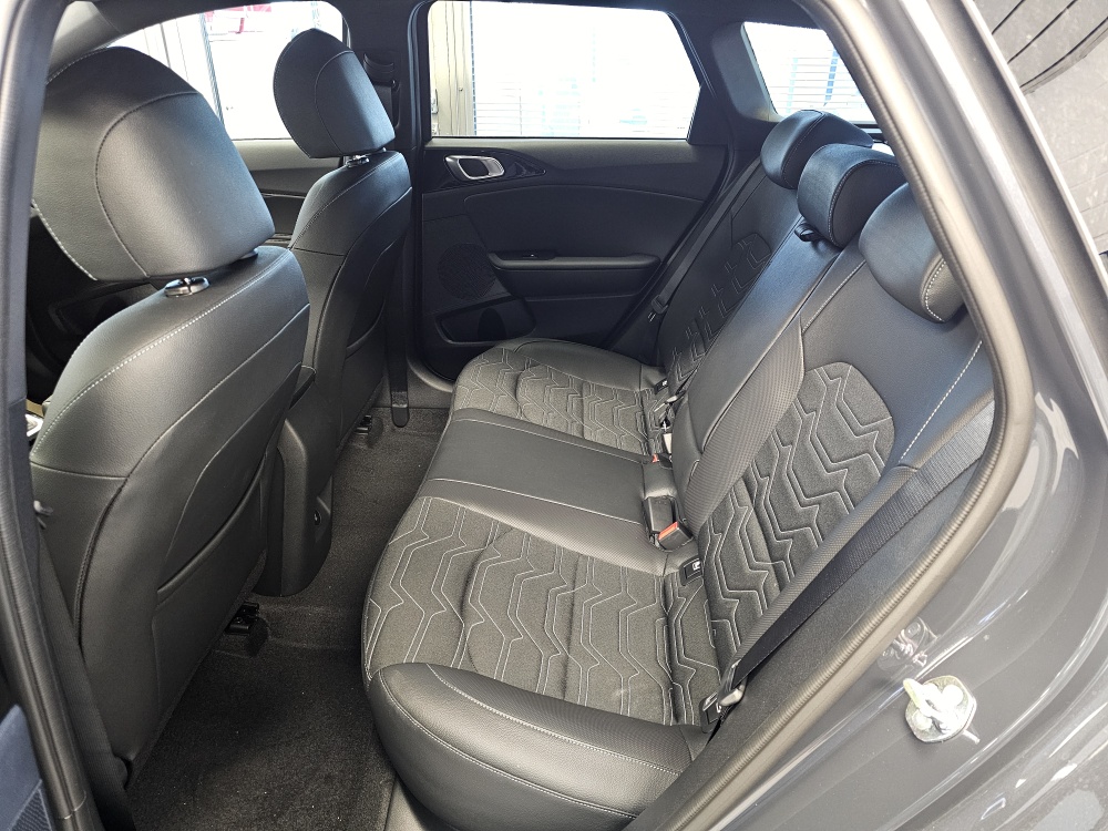 Kia Ceed  bei Hoffmann Automobile in Wolfsburg kaufen und sofort mitnehmen - Bild 4