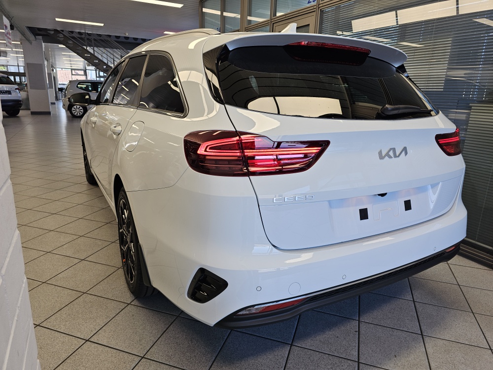 Kia Ceed  bei Hoffmann Automobile in Wolfsburg kaufen und sofort mitnehmen - Bild 4