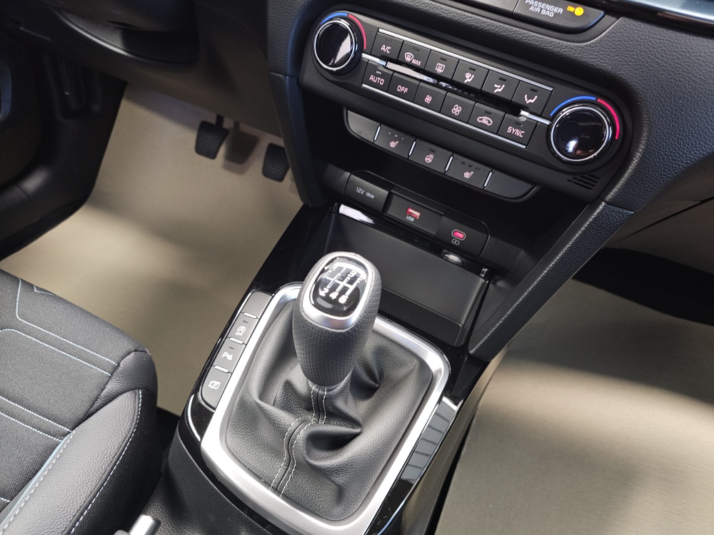 Kia Ceed  bei Hoffmann Automobile in Wolfsburg kaufen und sofort mitnehmen - Bild 7