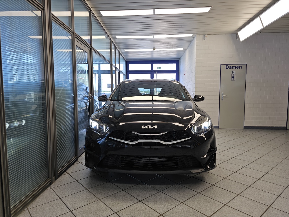 Kia Ceed  bei Hoffmann Automobile in Wolfsburg kaufen und sofort mitnehmen - Bild 22