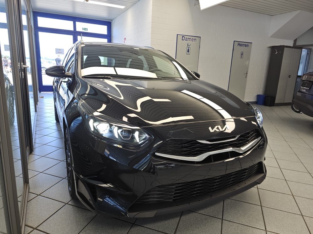 Kia Ceed  bei Hoffmann Automobile in Wolfsburg kaufen und sofort mitnehmen - Bild 23
