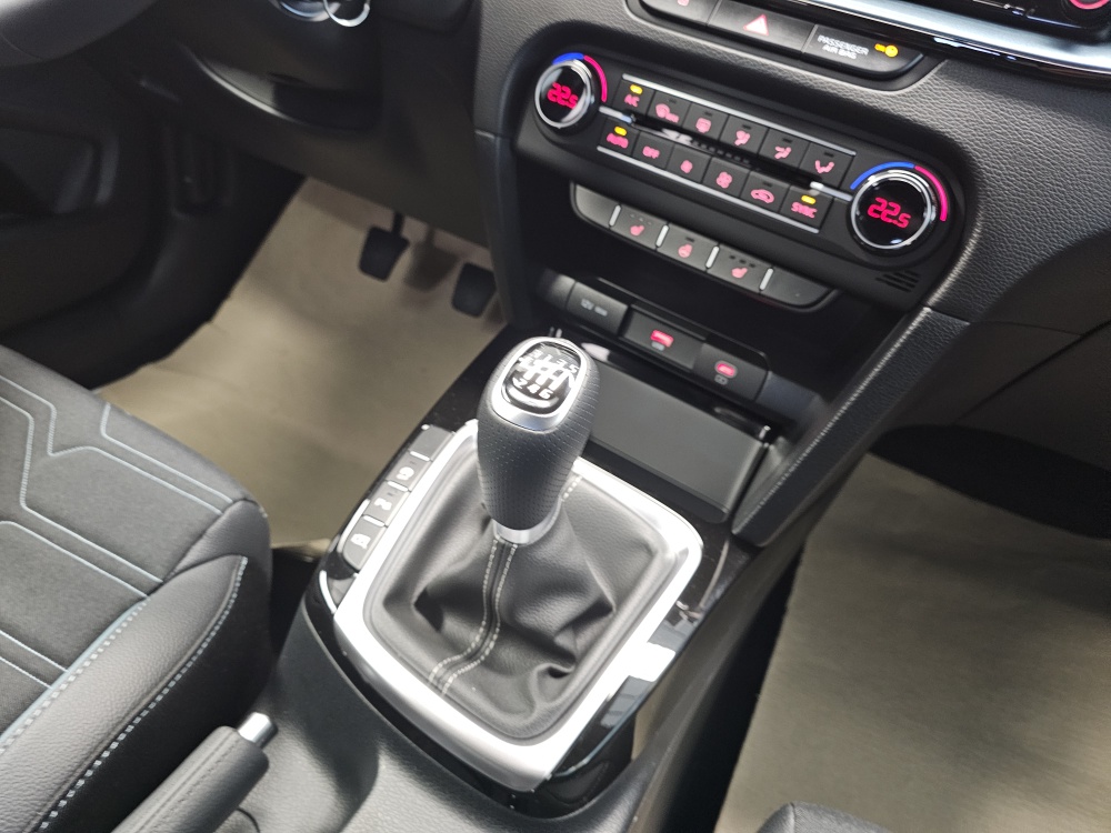 Kia Ceed  bei Hoffmann Automobile in Wolfsburg kaufen und sofort mitnehmen - Bild 7