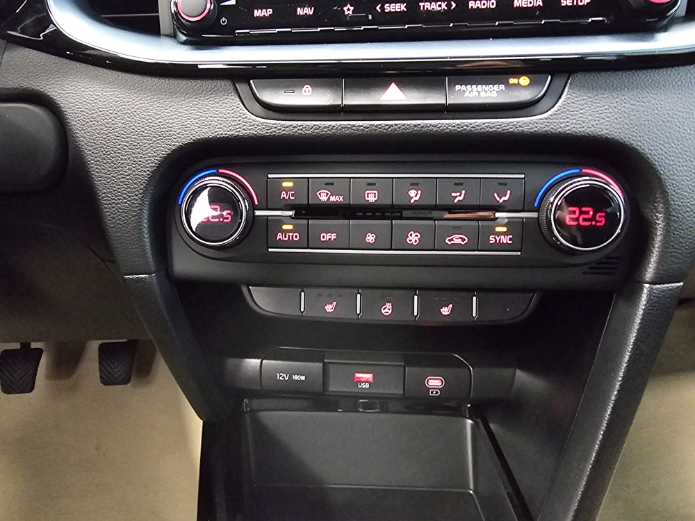 Kia Ceed  bei Hoffmann Automobile in Wolfsburg kaufen und sofort mitnehmen - Bild 8