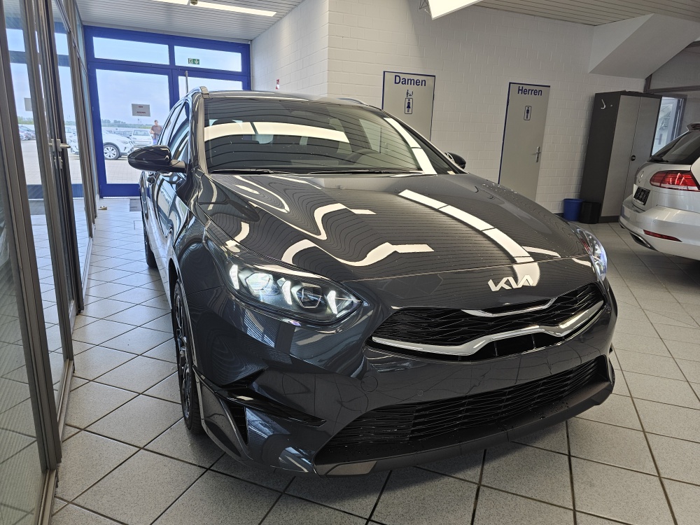 Kia Ceed  bei Hoffmann Automobile in Wolfsburg kaufen und sofort mitnehmen - Bild 27