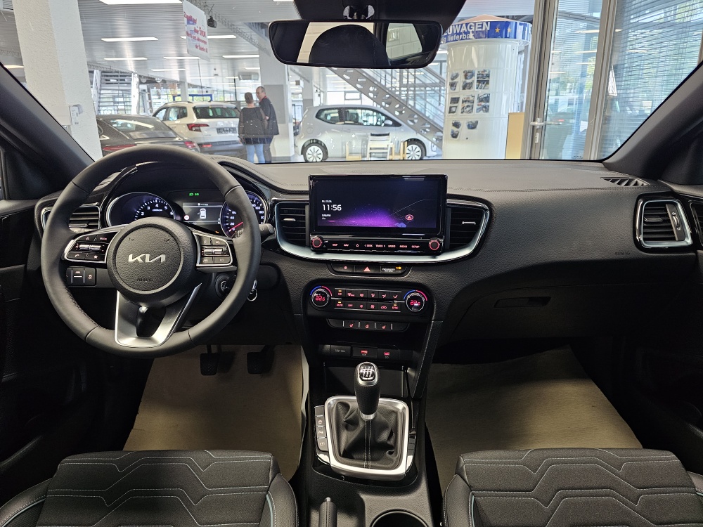 Kia Ceed  bei Hoffmann Automobile in Wolfsburg kaufen und sofort mitnehmen - Bild 6