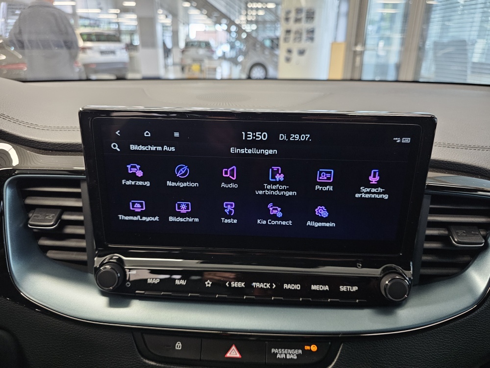 Kia Ceed  bei Hoffmann Automobile in Wolfsburg kaufen und sofort mitnehmen - Bild 10