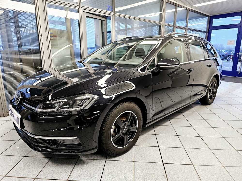 VW Golf Variant Highline für nur 19.690,- € bei Hoffmann Automobile in Wolfsburg kaufen und sofort mitnehmen