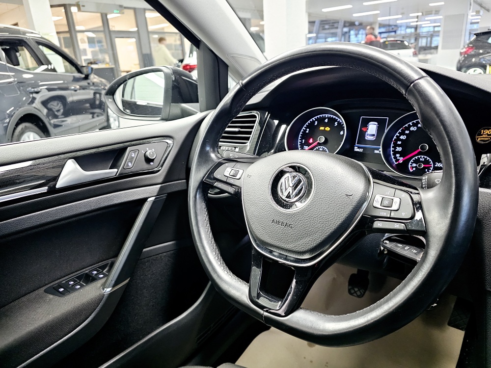 VW Golf Variant  bei Hoffmann Automobile in Wolfsburg kaufen und sofort mitnehmen - Bild 12