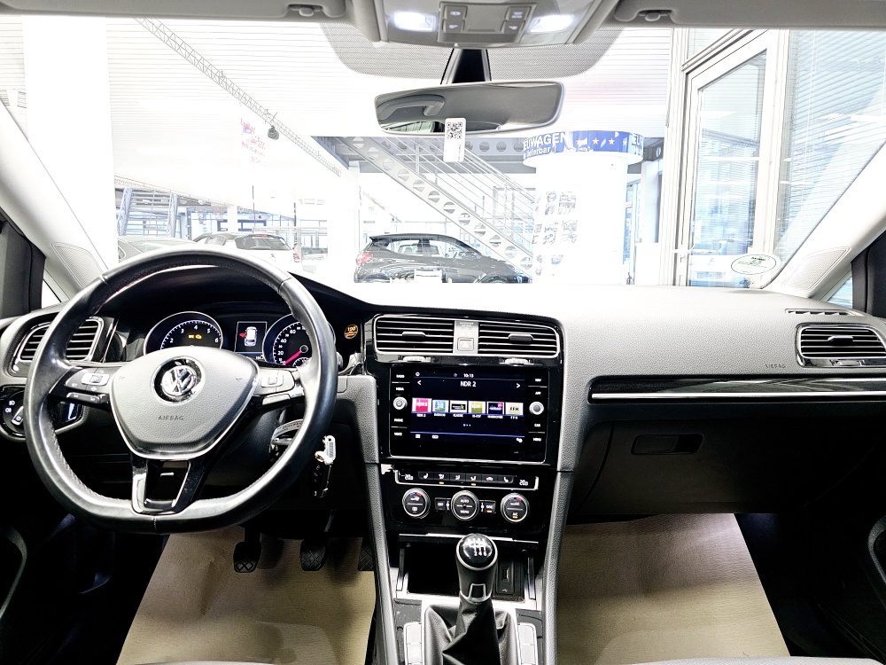 VW Golf Variant  bei Hoffmann Automobile in Wolfsburg kaufen und sofort mitnehmen - Bild 6