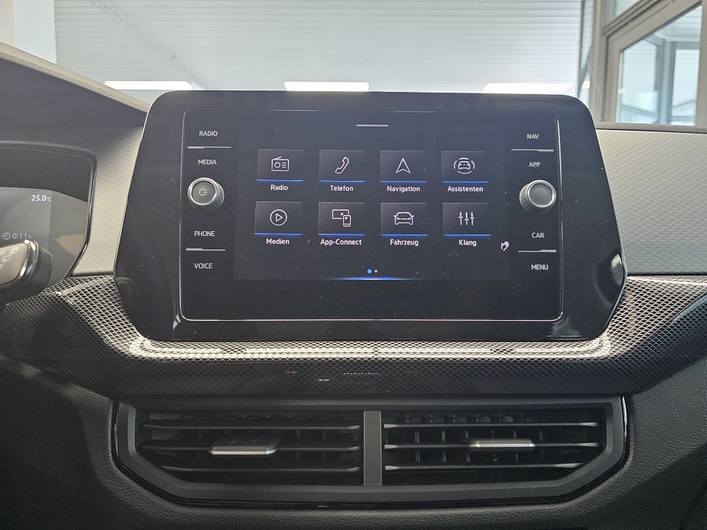 VW T-Cross  bei Hoffmann Automobile in Wolfsburg kaufen und sofort mitnehmen - Bild 10