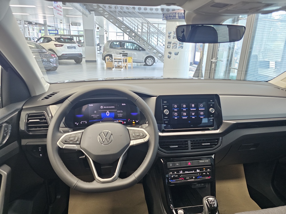 VW T-Cross  bei Hoffmann Automobile in Wolfsburg kaufen und sofort mitnehmen - Bild 16